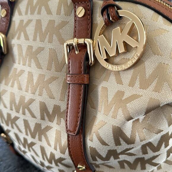 MICHAEL MICHAEL KORS BEDFORD BELTED MD SATCHEL BAG - Picture 3 of 14